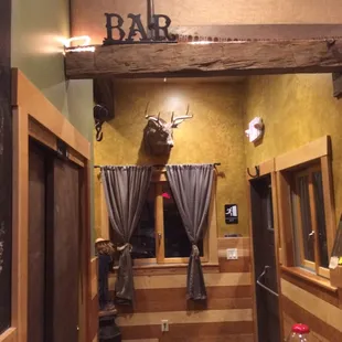 ramen and noodles, interior