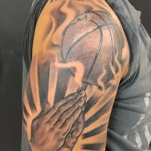 Tattoo by Larissa
Forever Art Tattoo