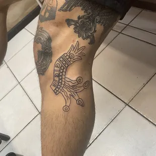 Aztec symbol for war (Atl Tlachinolli)