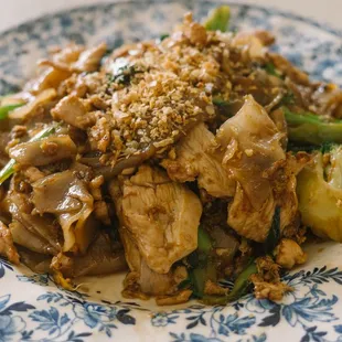 Pad Sie Eiw with CHicken