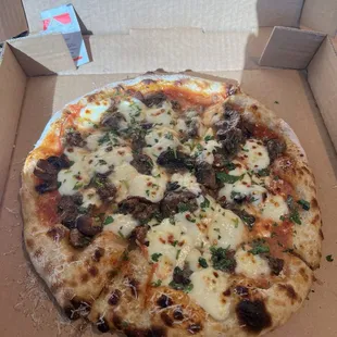 Sausage and Mushroom pizza
