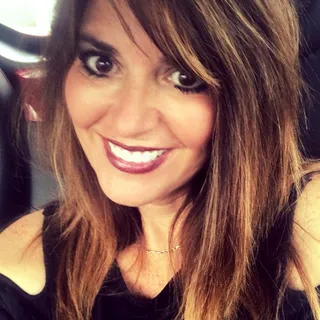 Cindy R.