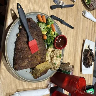 Cold, rubbery ribs. Under cooked veggies. Soggy cornbread.