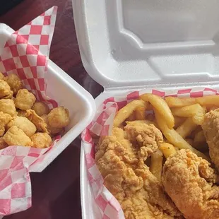 Fried scallops and chicken tenders