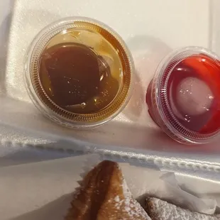 Caramel and strawberry sauce