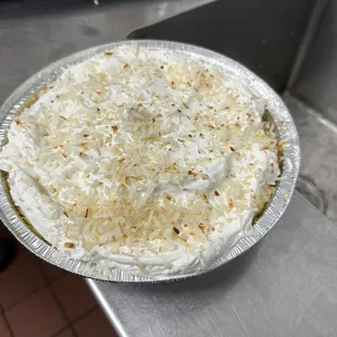 Coconut cream pie