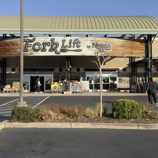 1/30/2025:  Purchased organic groceries--larger selection than SAC CO-OP!