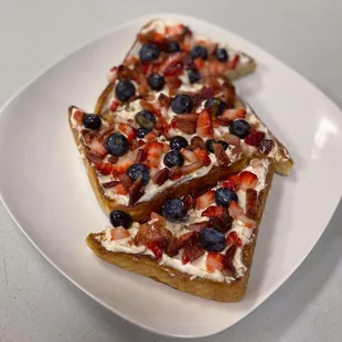 Maple Bacon Berry Toast