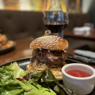 Grilled Burger with side salad instead of potatoes