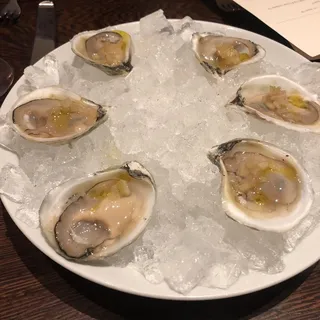 1/2 Dozen Oysters