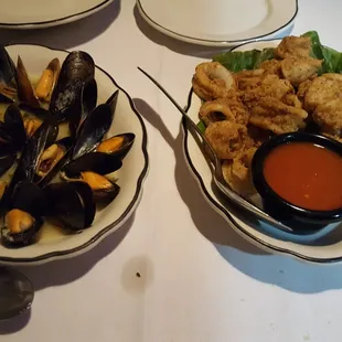 Mussels Biaca &amp; Calamari Fritti