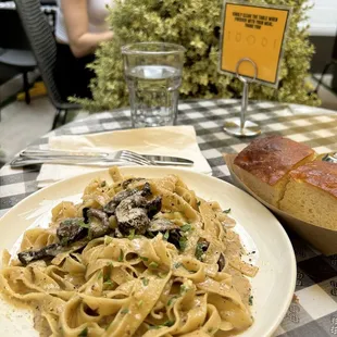 Fettuccine Funghi