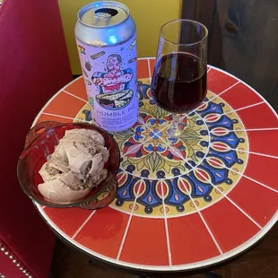 Kelly's Mexican chocolate ice cream, beer from large selection and a port wine! The perfect after dinner dessert!