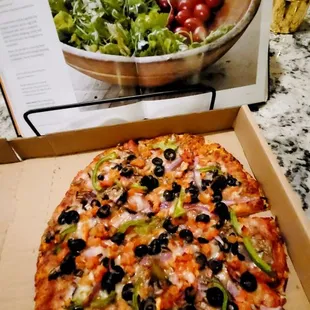 Fabulous vegetarian with Ina&apos;s virtual salad! (love her!:)