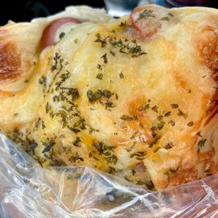 Hot Dog &amp; Cheese Bun