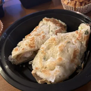 Crispy Pancake Wrap with Pork