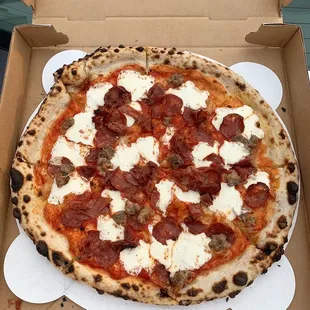 Tre-Carni Large ($34.00)