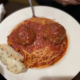 Spaghetti and meatballs