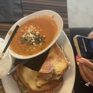 Forno Bisque & Grilled Cheese