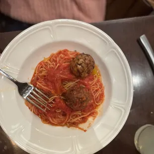 We asked for kids spaghetti with meatballs from the appetizers menu - delish!