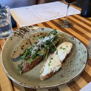 Bruschetta - Goat Cheese & Chestnut Honey