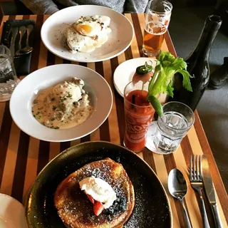 Biscuits & Gravy