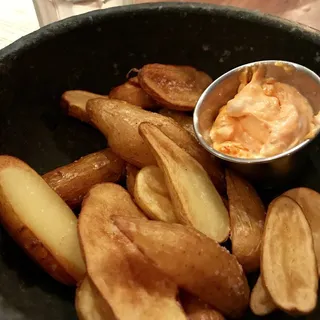 Forno Fingerling Potatoes & Spicy Mayo