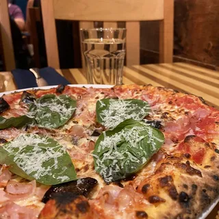 Prosciutto E Funghi