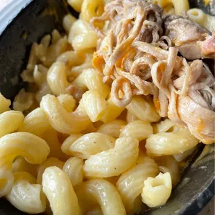 Creamy??? Alfredo sauced Mac and cheese!