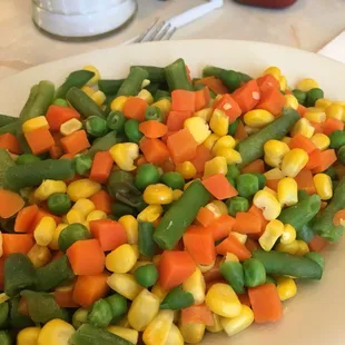 Huge side of steamed vegetables but they are the frozen bag variety