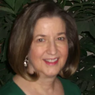 Paula R.