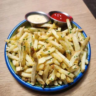 Garlic fries