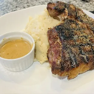 Ribeye with mashed potatoes