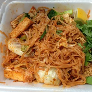 Vegetarian Pad Thai Noodles