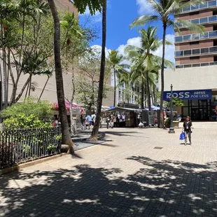  view of fort street mall farmers'market