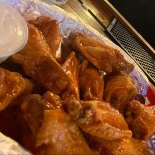 fried chicken wings, poultry, chicken wings, fried chicken, chicken wings and fried chicken, bbq wings, bbq chicken, food, chicken