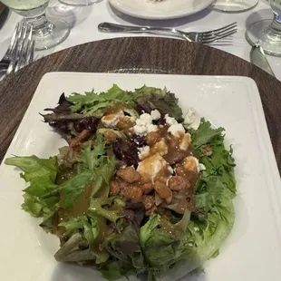 Arthur gorging on endless appetizers.. an open bar... the first course arrives