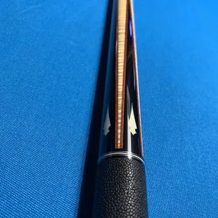 Dereyk completely re-wrapped my genuine elephant ear wrap and repaired it Flawlessley. Amazing!