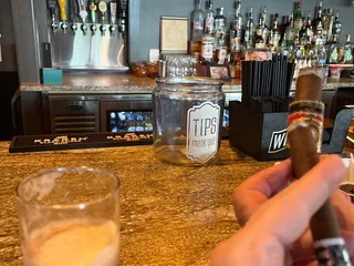 Wilde Cigars + Bar