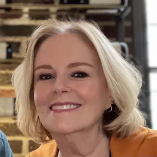 Debbie R.