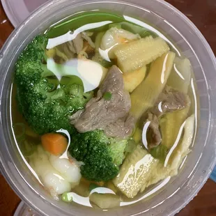 Yong chow wonton soup