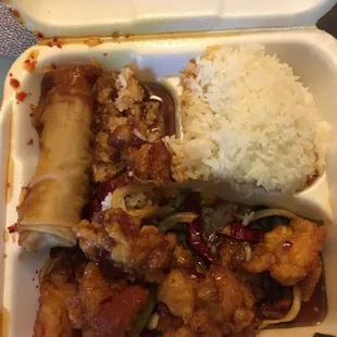 They told me if I didn&apos;t want my spring roll soggy. I have to request it. Eww yuck!
