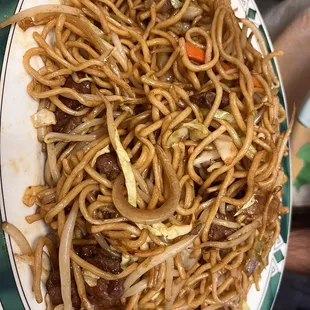 Beef lo mein