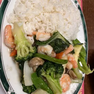Shrimps and vegetables