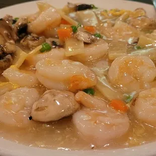 Shrimp with Lobster sauce could have been more flavorful