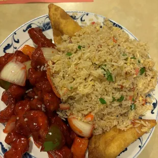 Sweet n sour chicken dinner combo.