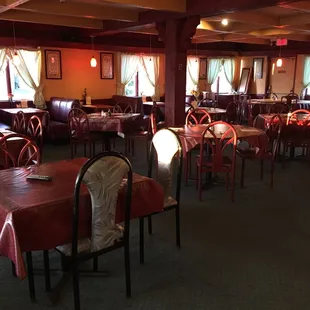 Interior decorating is a little outdated but organized and clean. Also, the music and atmosphere are really nice.