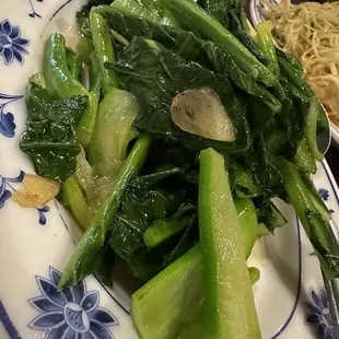 Stiry fry garlic vegetable