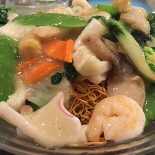 34. Seafood Chow Mein