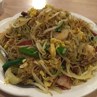 36. Singapore Style Rice Vermicelli